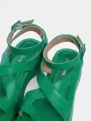 Зеленый сандалии женские