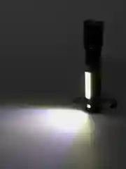 Фонарь карманный LED со встроенным аккумулятором в кейсе