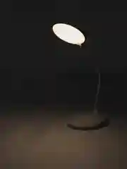 Настольный аккумуляторный светильник светодиодный LED