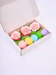 Мыло ручной работы "Розы и макаруны"
