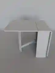 Белый стол книжка