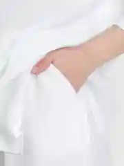 Белый летний женский костюм из муслина