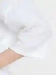 Белый летний женский костюм из муслина