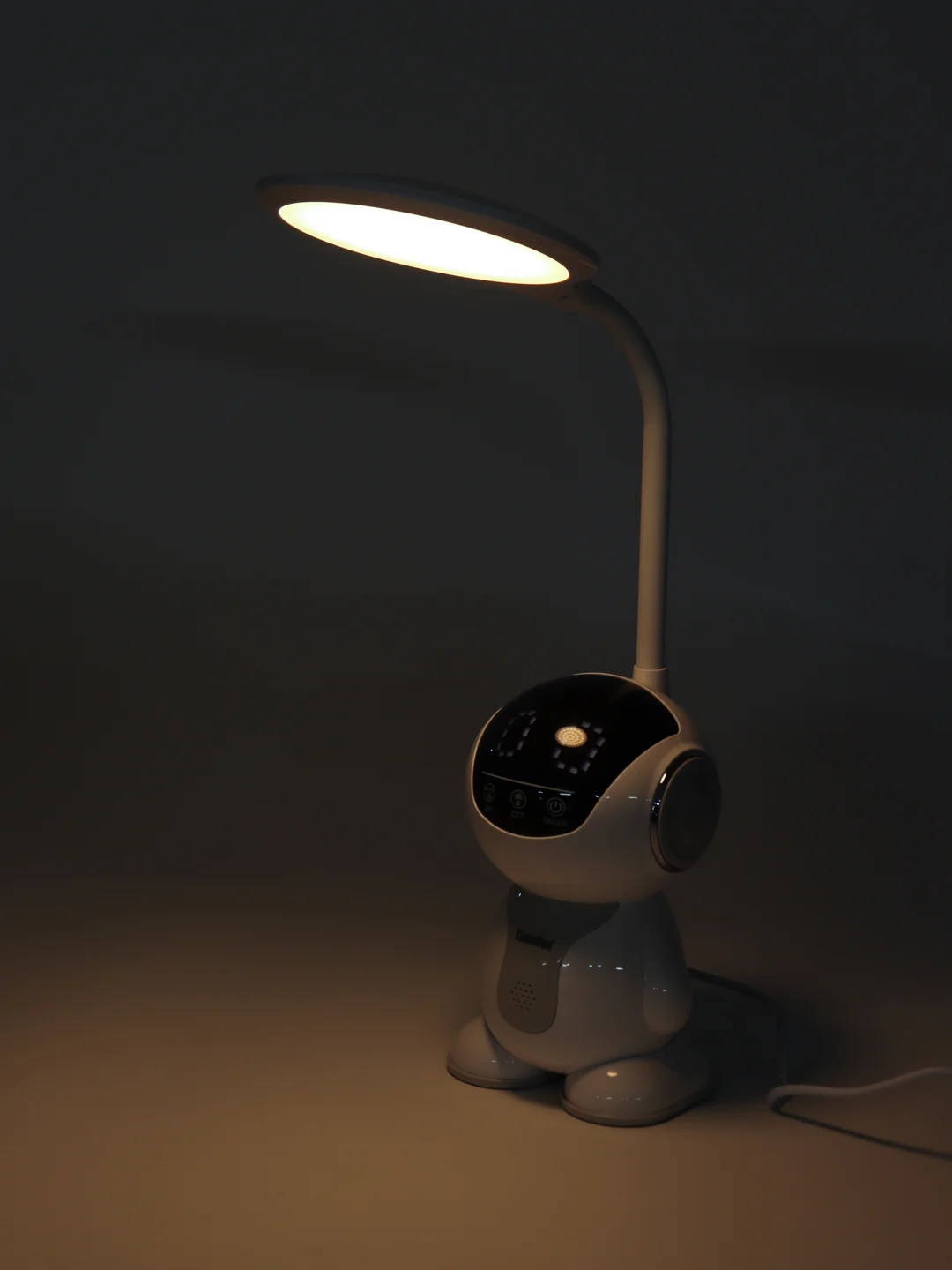 Светильник настольный Camelion KD-858 C01 белый+серый, LED, робот