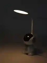 Светильник настольный Camelion KD-858 C01 белый+серый, LED, робот