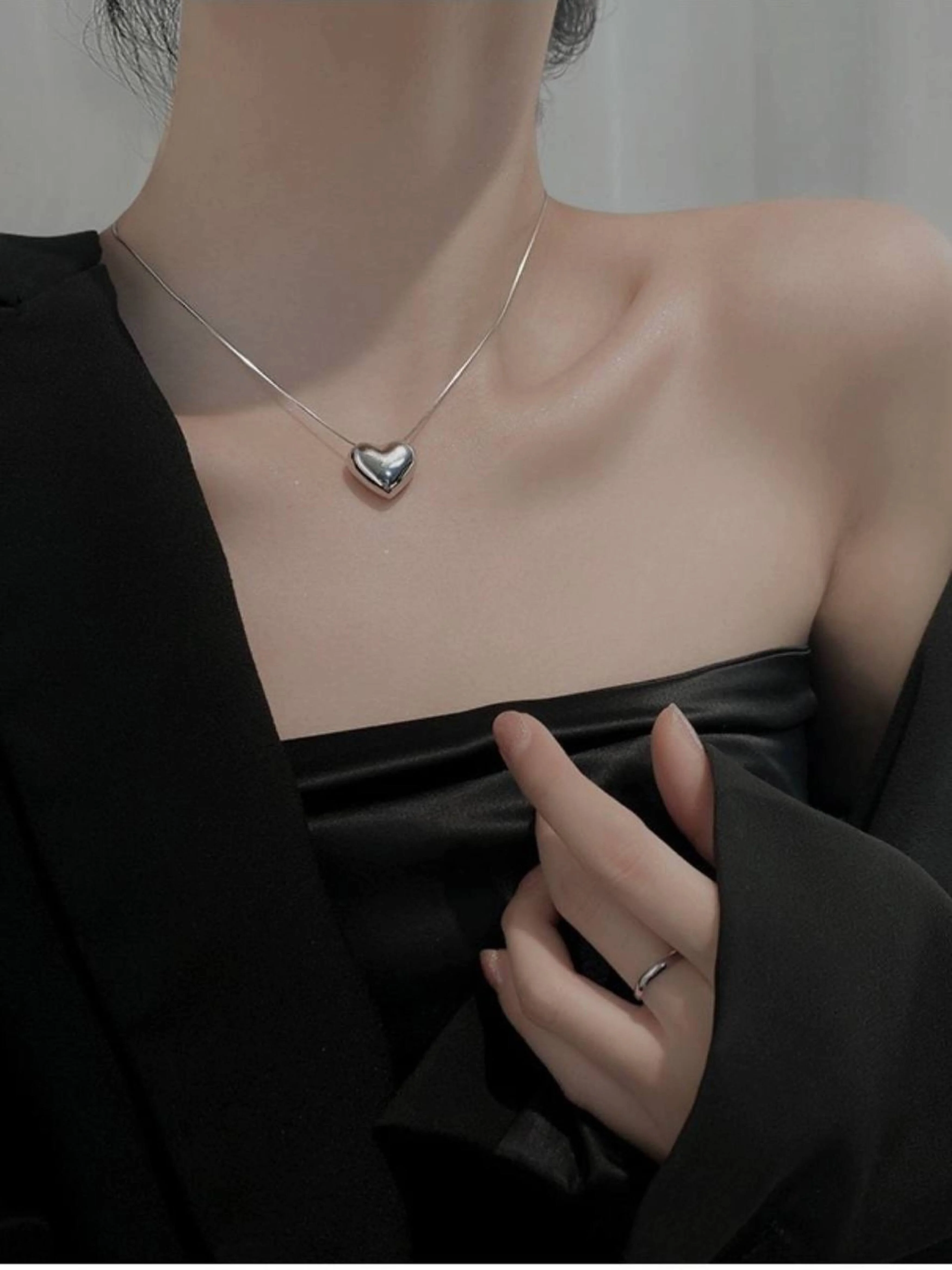Серебряный цепочка на шею с подвеской, с кулоном сердце, ожерелье, чокер