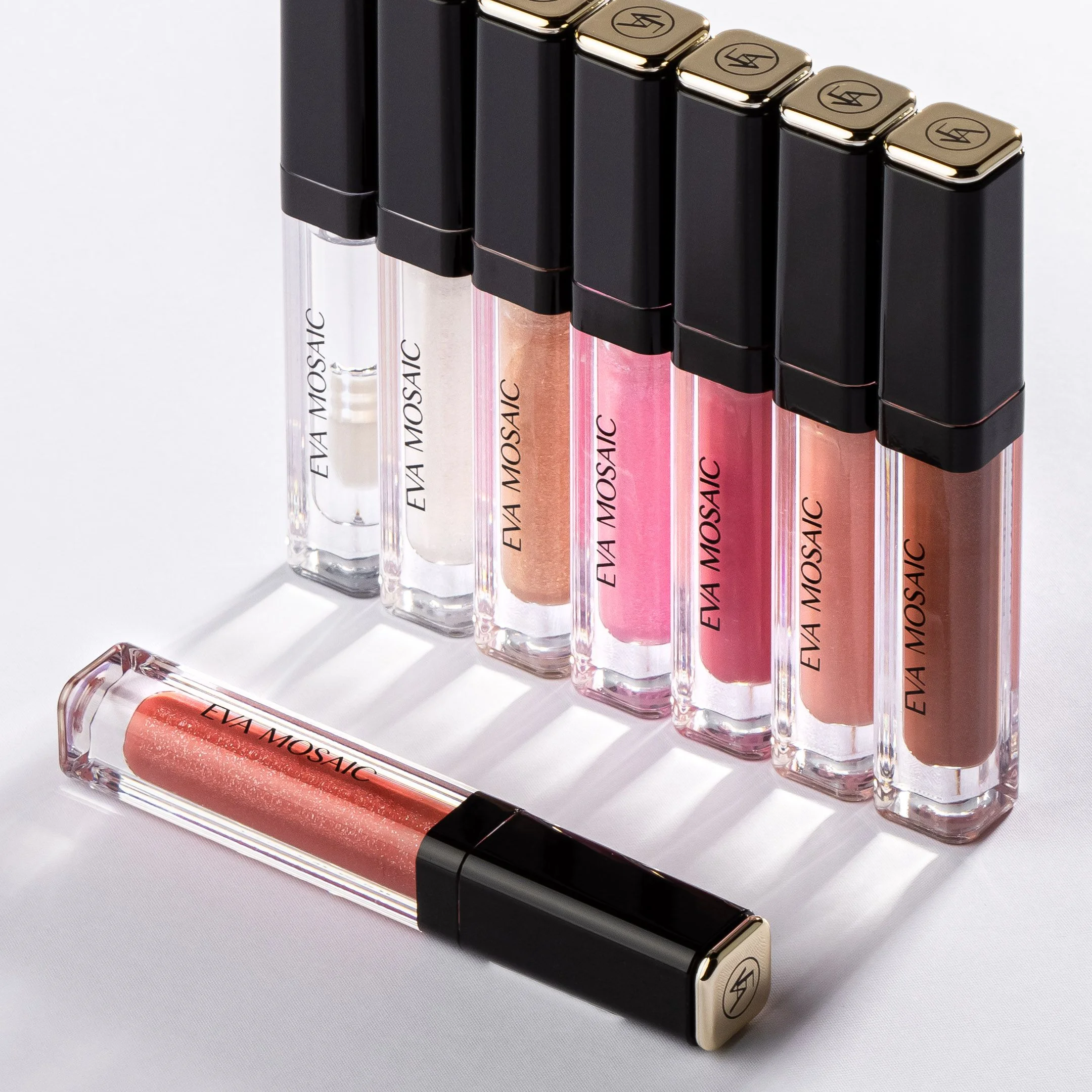Eva Mosaic Блеск для губ Power Gloss, 29 Лаковый Беж