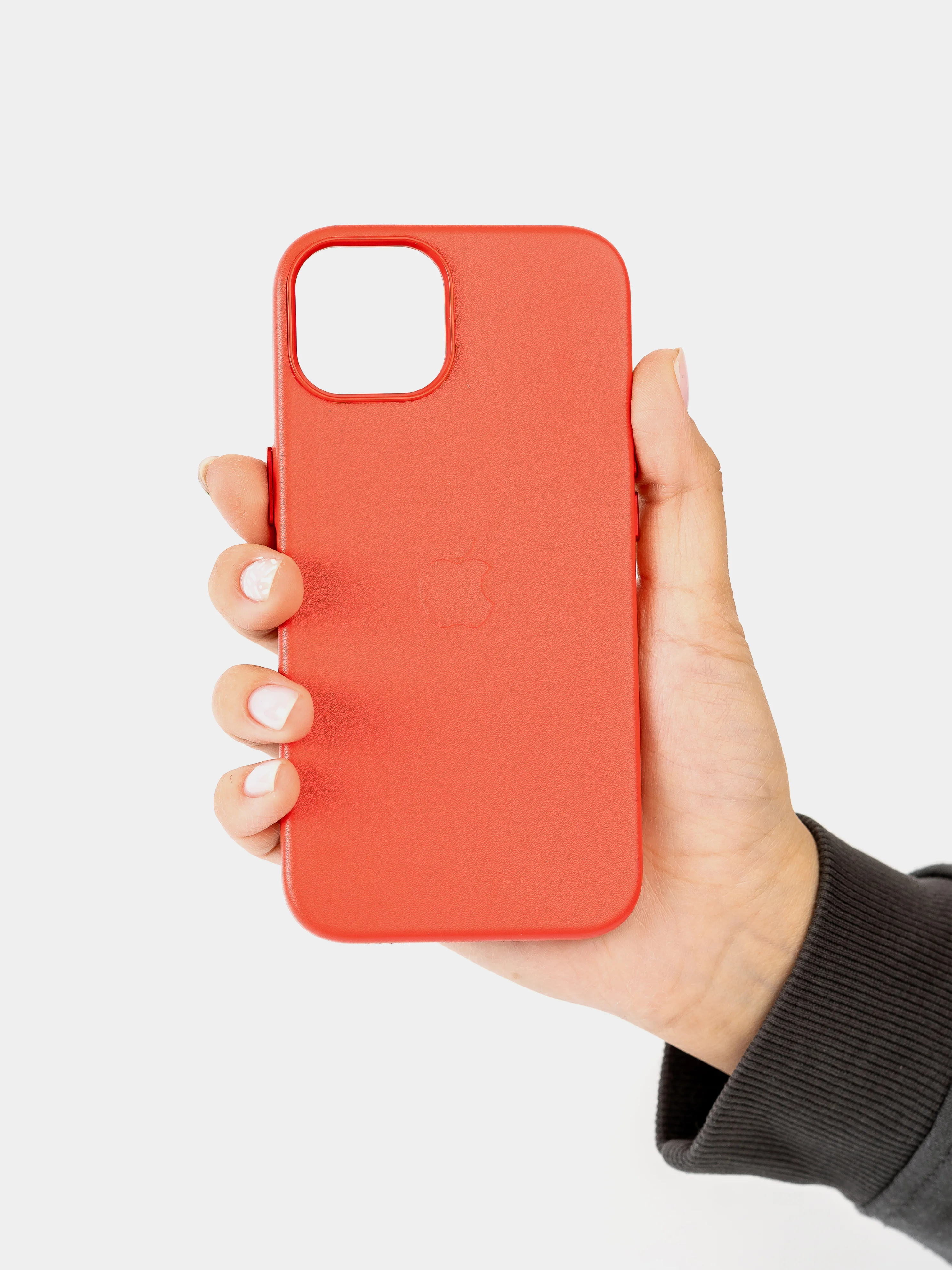 Красный кожаный чехол для iPhone 14 Leather Case с MagSafe