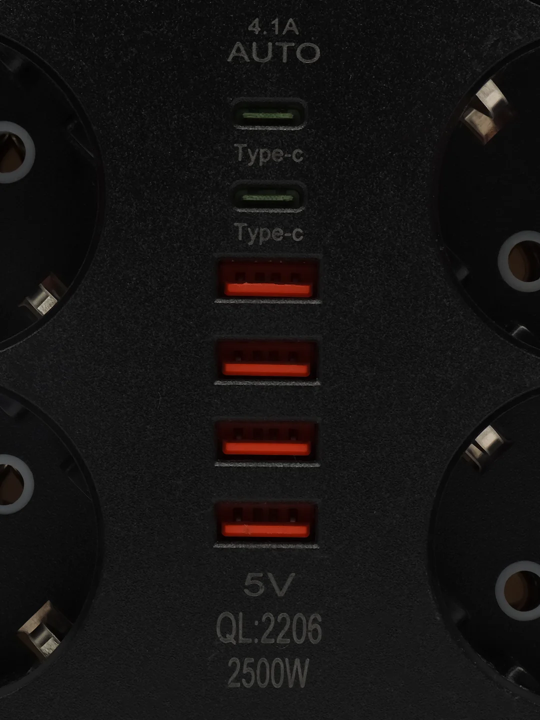 Белый удлинитель сетевой, фильтр, 3 метра, 6 розеток, с 4 USB, 2 Type-C порта, с кнопкой