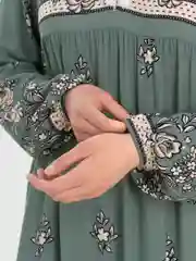 Лесной зеленый платье мусульманское ,Состав ткани - хлопок 100% ,Производитель - Турция