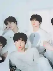 Желтый плакаты K-POP BTS