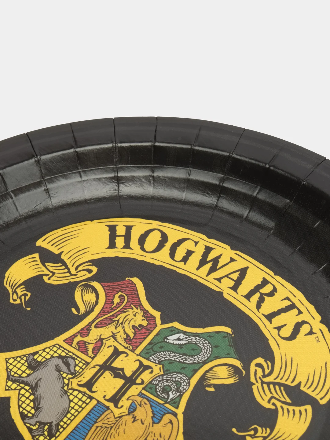 Harry Potter. Набор бумажных тарелок, 6 шт d=180 мм (гербы Хогвартса)