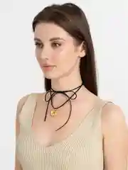 Золотой чокер сердце на шнурке, женское украшение на шею, чокер на шнурке, кулон сердце