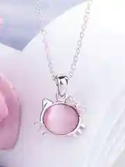 Цепочка женская с кулоном в виде кошечки со стразами