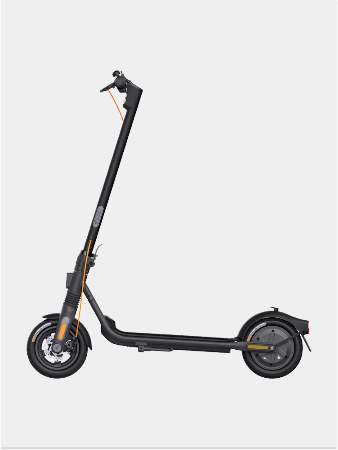 Черный электросамокат Ninebot KickScooter F2 PRO модели 051203A