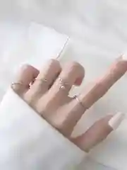 Серебряный набор женских тонких колец из 5 штук