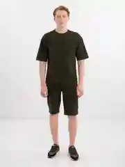 Зеленый костюм мужской футболка шорты