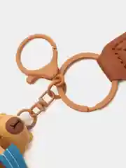 Белый брелок для рюкзака и ключей "Капибара"