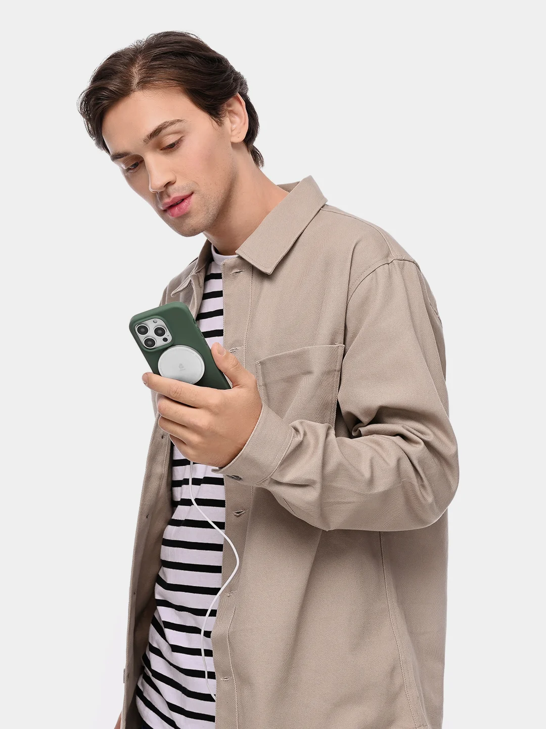 Зеленый чехол защитный uBear Touch Mag Case для iPhone 14 Pro, MagSafe совместимый, софт-тач