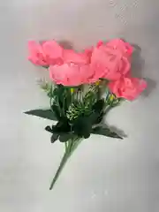 Розовый искусственные цветы: пионы, розы, осока, растения, зелень