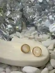 Серьги круглые бижутерия повседневные нарядные с камнями