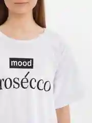 Белый футболка женсткая оверсайз