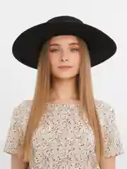 Черный шляпа модель КРОР с большими полями