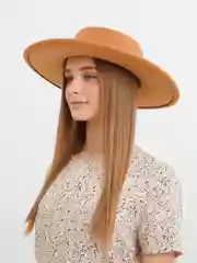 Карамельный шляпа модель КРОР с большими полями