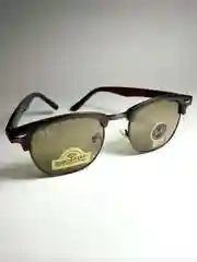 Солнцезащитные очки Clubmaster