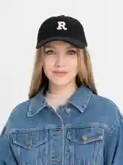 Черный кепка женская