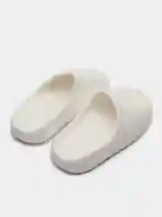 Белый стильные шлепанцы
