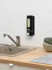 Белый дозатор для жидкого мыла настенный Birdhouse, диспенсер для мыла
