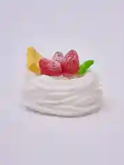 Мыло ручной работы "Десерт Павловой с ананасом и клубникой"