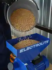 Зернодробилка для домашнего хозяйства электрическая ELECTROLITE ИЗБ-2 2500 Вт, 400 КГ/Ч