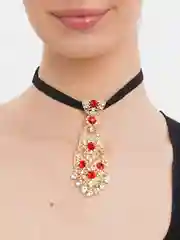 Красный чокер - галстук металлический с камнями