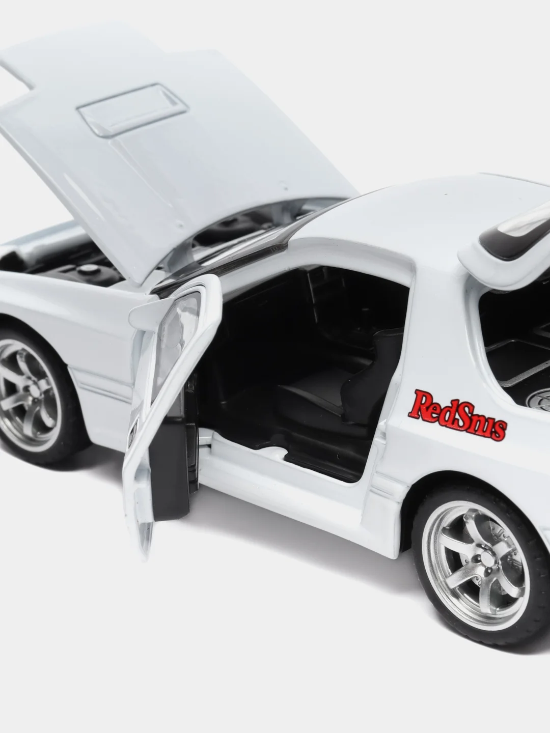 Белый металлическая масштабная модель Мазда Mazda RX 7  1:32