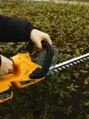 Кусторез аккумуляторный DEKO DKBC56, 560мм, 1*4.0Ач