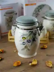 Белый банка для сыпучих продуктов Royal Classics Оливки 900 мл 11,5*11,5*17,5 см