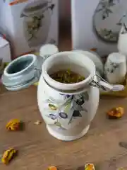 Белый банка для сыпучих продуктов Royal Classics Оливки 900 мл 11,5*11,5*17,5 см