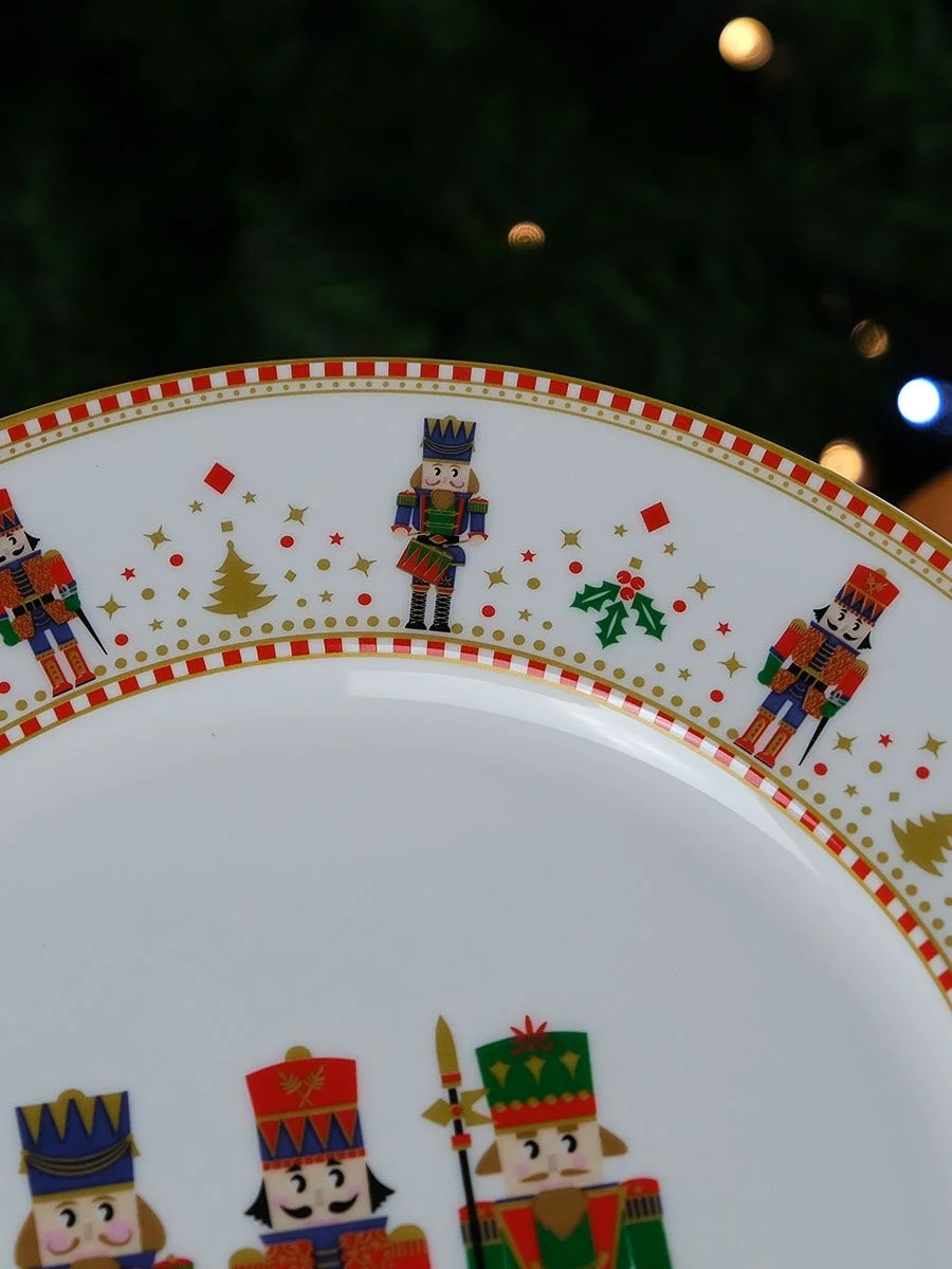 Разноцветный тарелка Repast Christmas world Щелкунчик диаметр 26 см