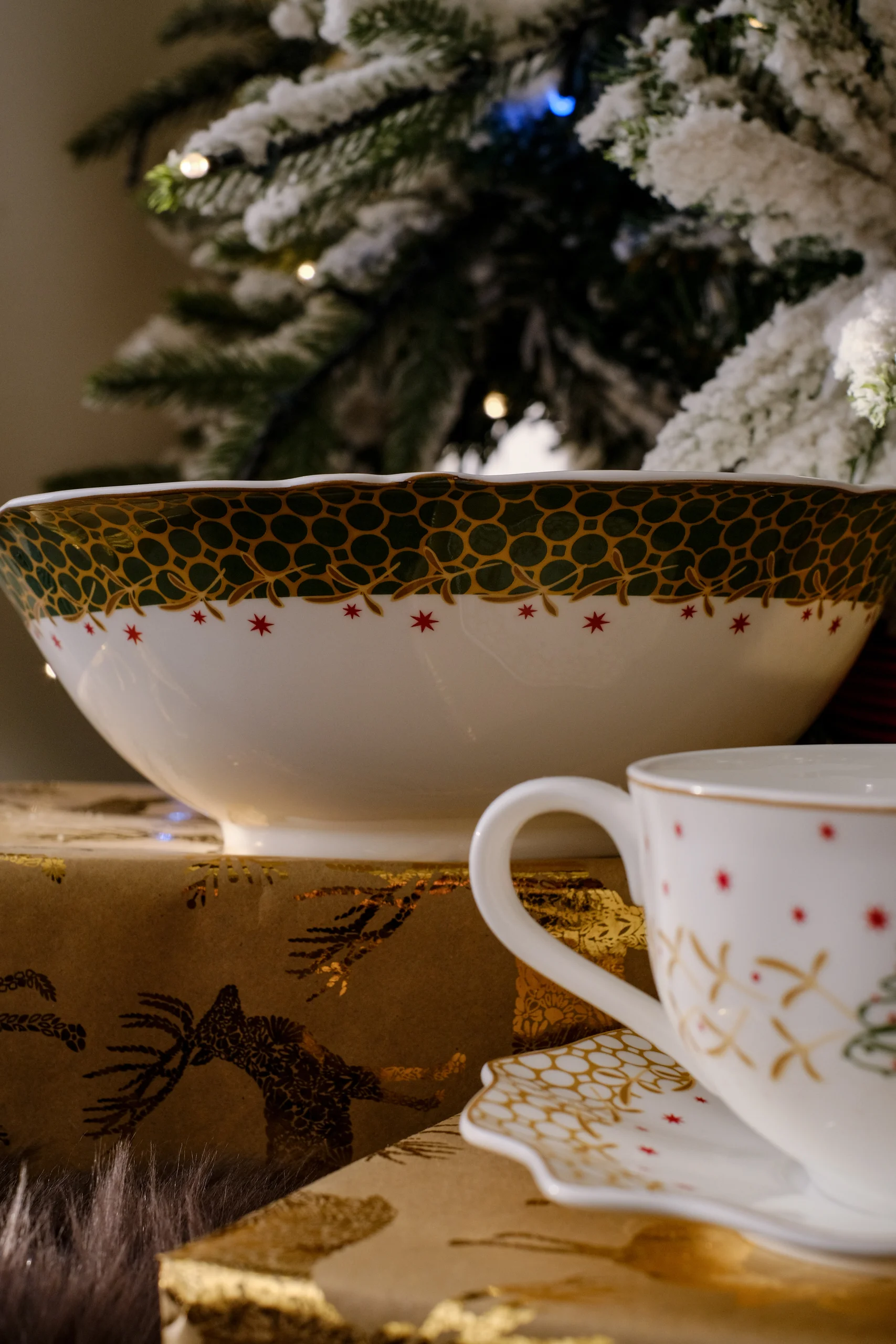 Разноцветный салатник Repast Christmas world Magic time диаметр 23,2 см