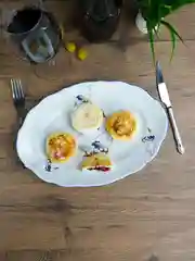Белый блюдо овальное Repast 33 см Гусики