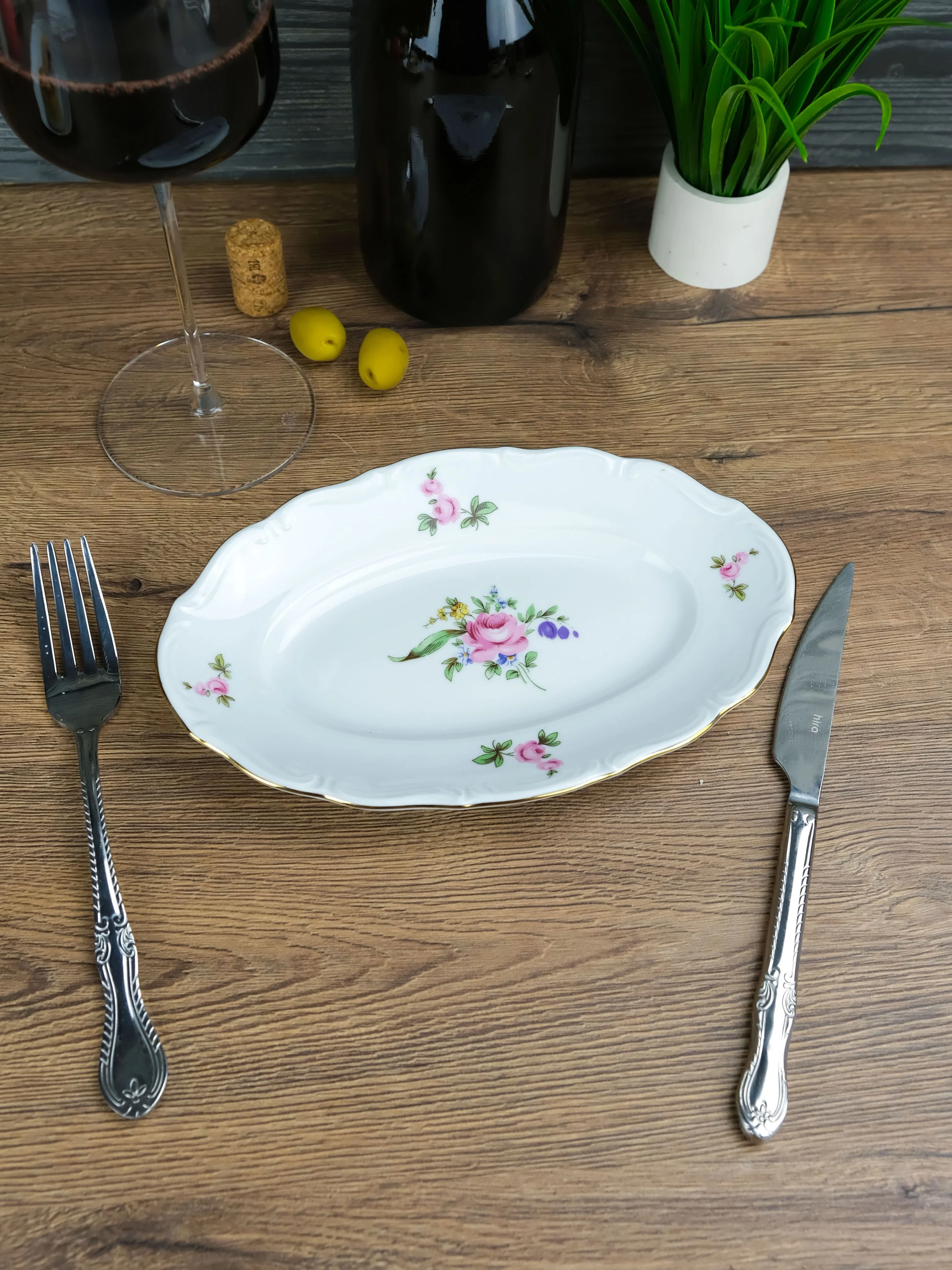 Белый блюдо овальное плоское 22 см Repast Мейсенский букет