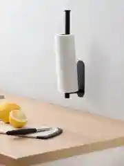 Черный держатель для бумажных полотенец Shiny Kitchen, полотенцедержатель