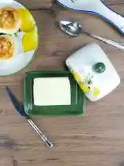 Маслёнка с крышкой REPAST Лимоны и оливки 17*12,5*8,3 см