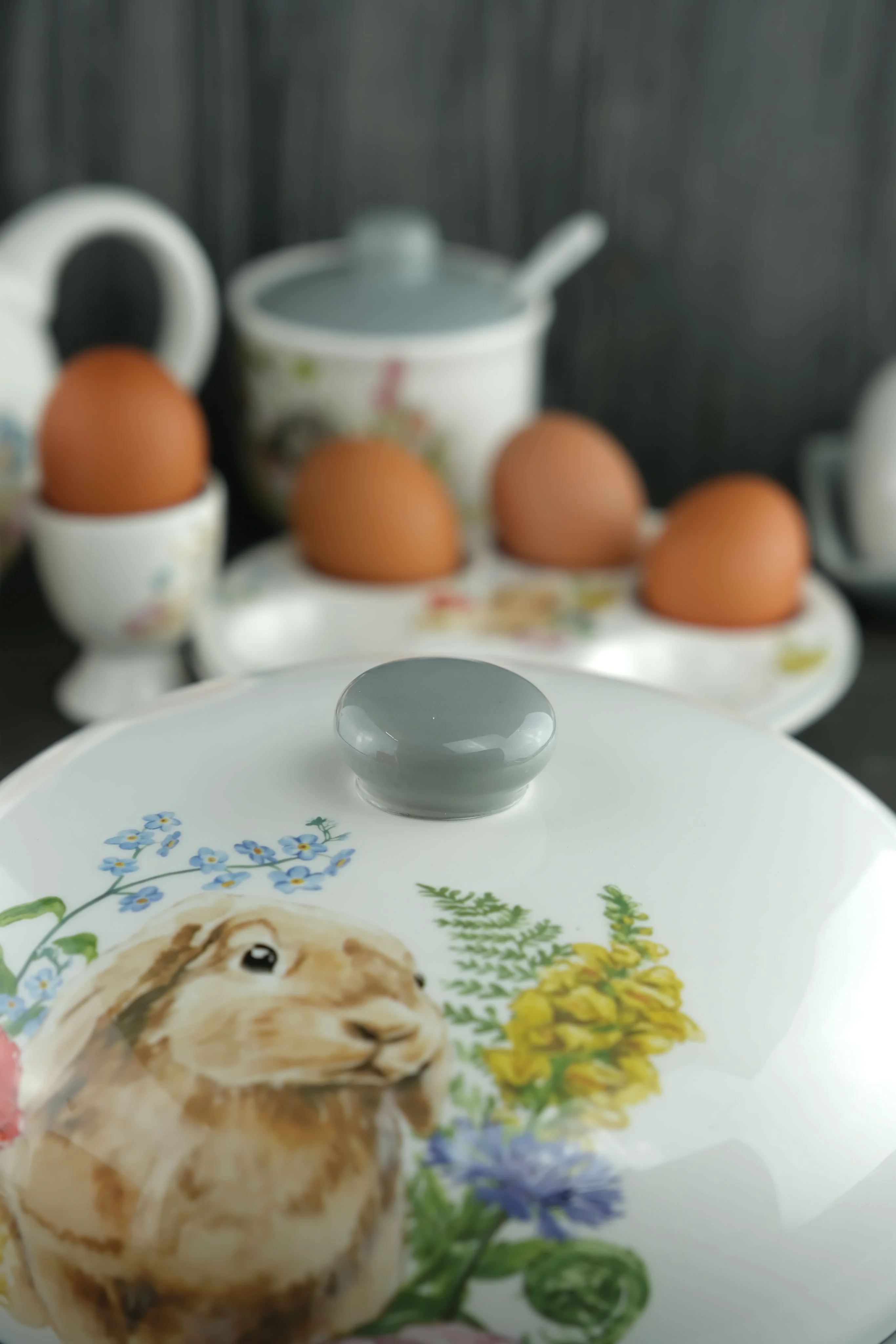 Серебряный блюдо для блинов с крышкой Repast Honey Bunny 23*9,7 см