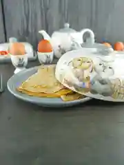 Блюдо для блинов с крышкой Repast Spring Bunnies 23*9,7 см