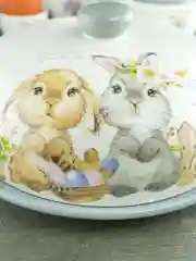 Блюдо для блинов с крышкой Repast Spring Bunnies 23*9,7 см