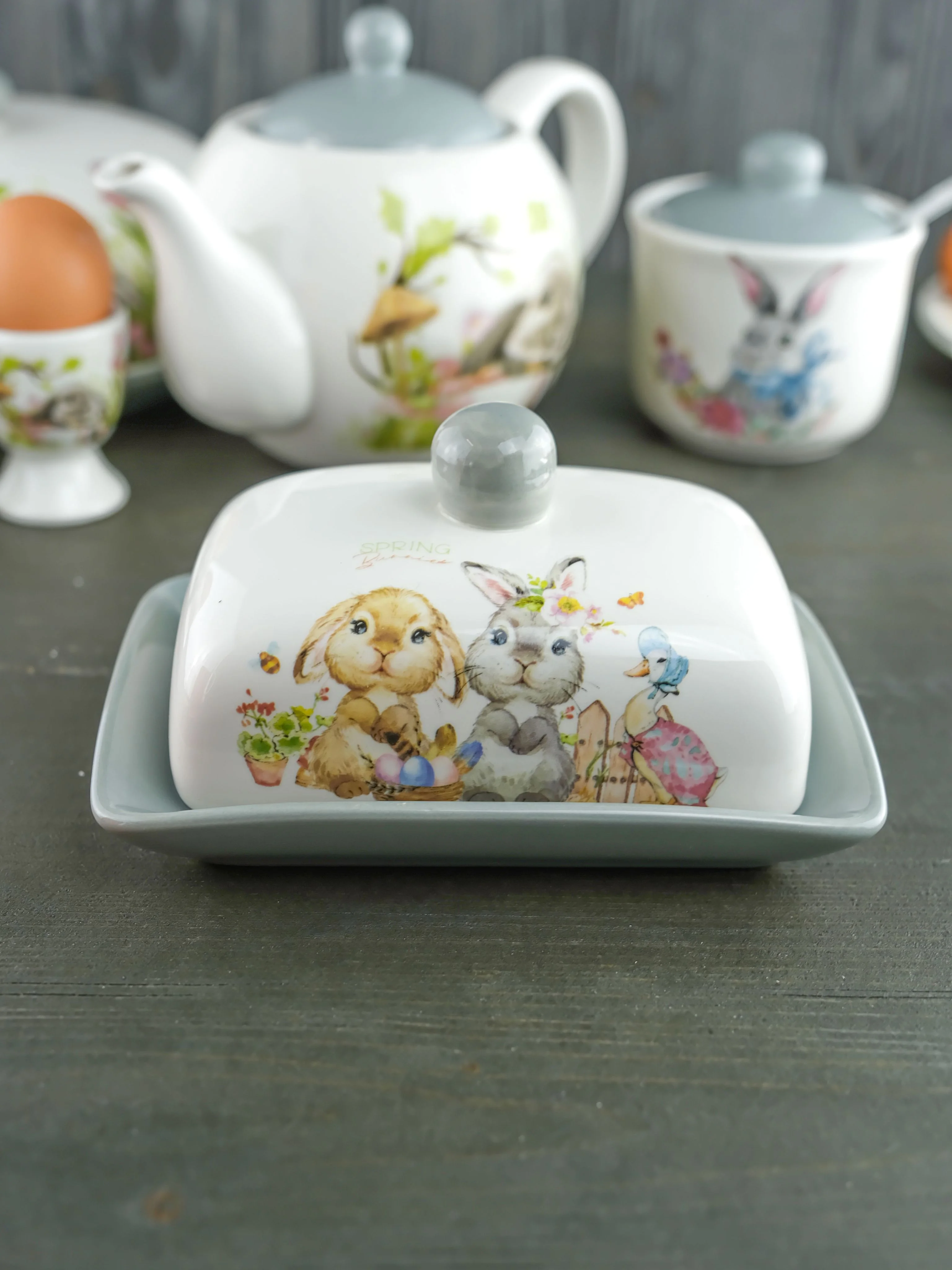 Серый маслёнка с крышкой Repast Spring Bunnies 17*12,5*8,3 см