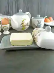 Серый маслёнка с крышкой Repast Spring Bunnies 17*12,5*8,3 см